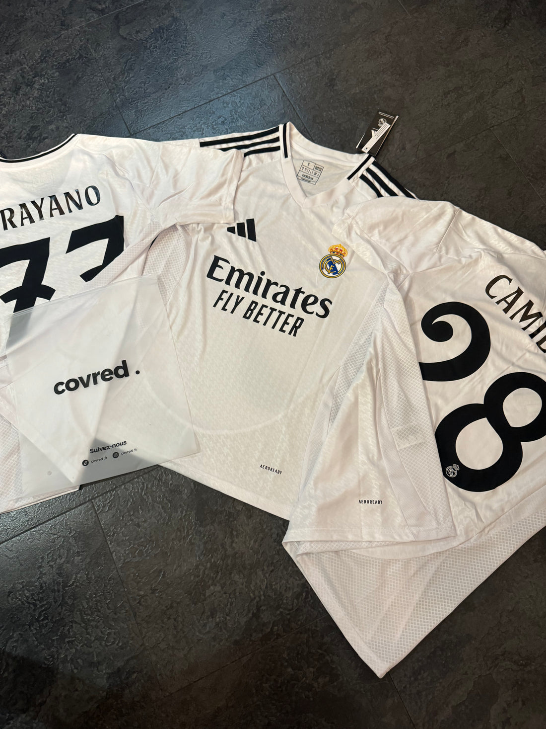 Real Madrid - Maillot Domicile 24/25 - Blanc / Noir ( Fan ) - Covred