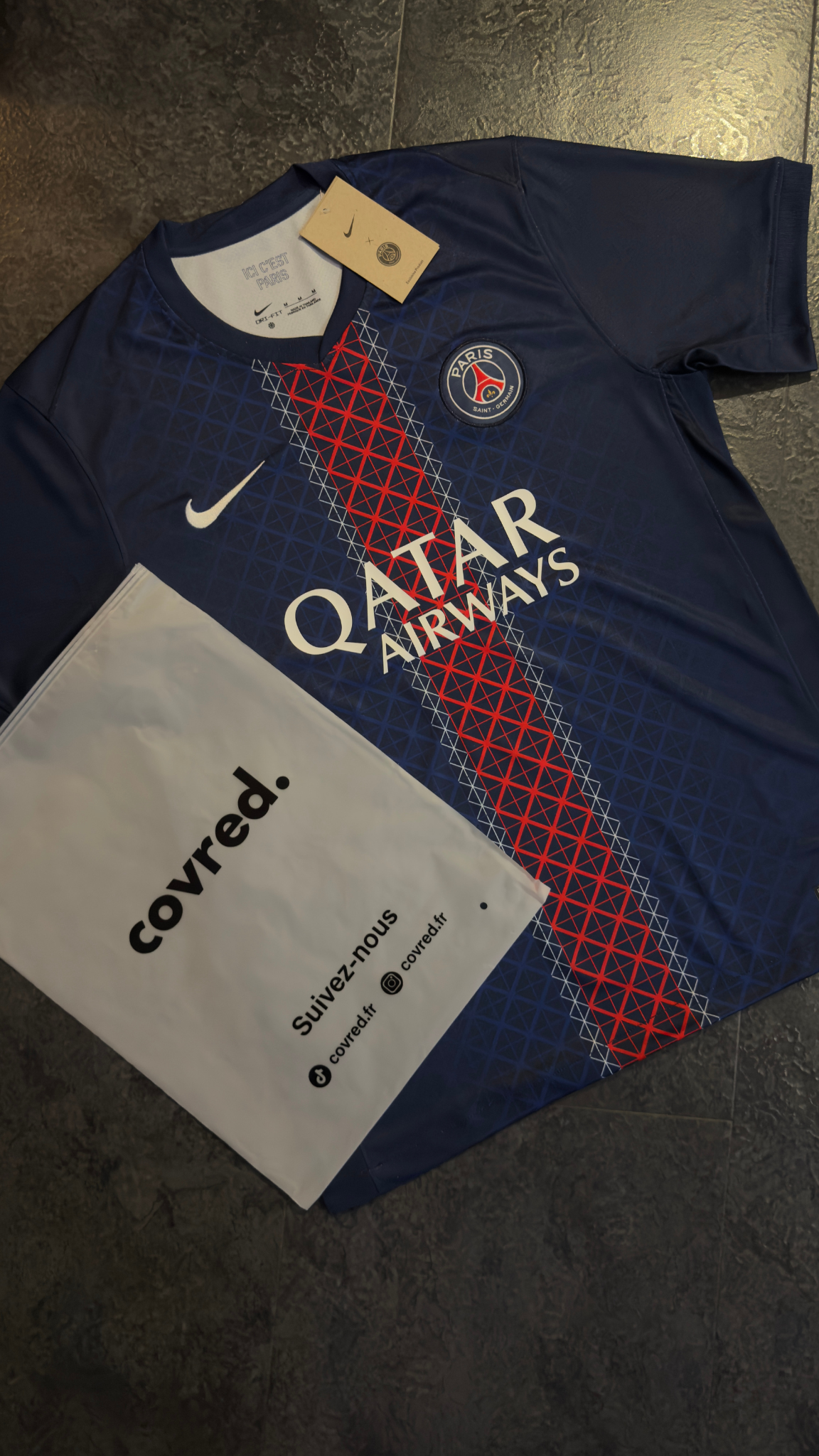 Paris Saint-Germain ( PSG ) – Maillot Domicile 25/26 – Bleu Marine & Rouge - Covred