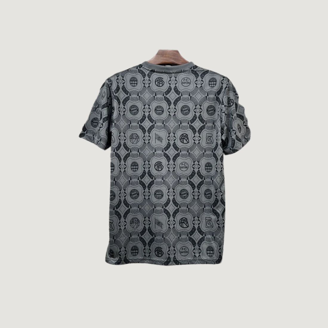 Bayern Munich – Maillot Pré-Match 2025/26 – Gris - Covred