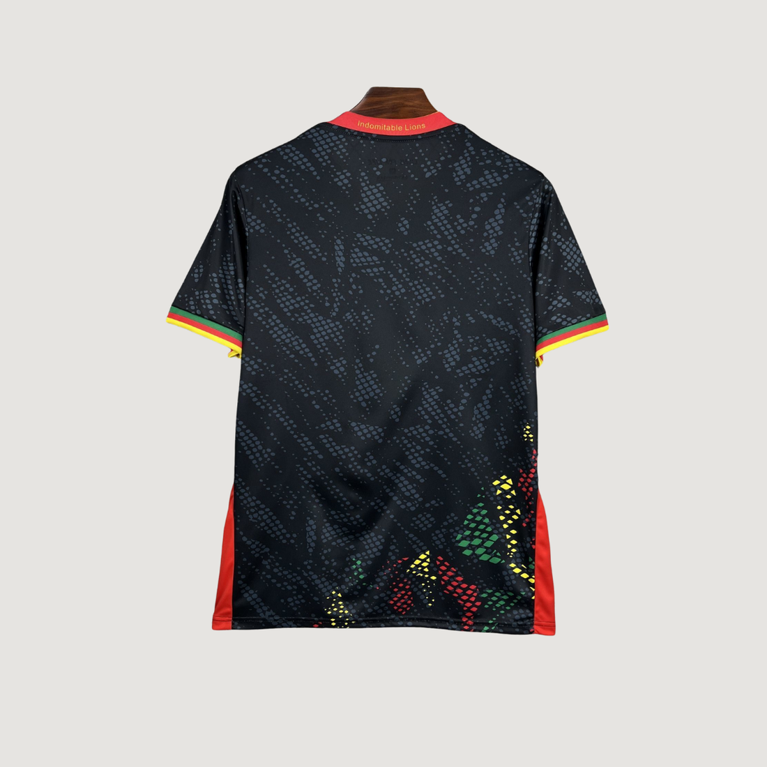 Cameroun – Maillot Spécial 2025/26 – Noir, Vert, Rouge - Covred