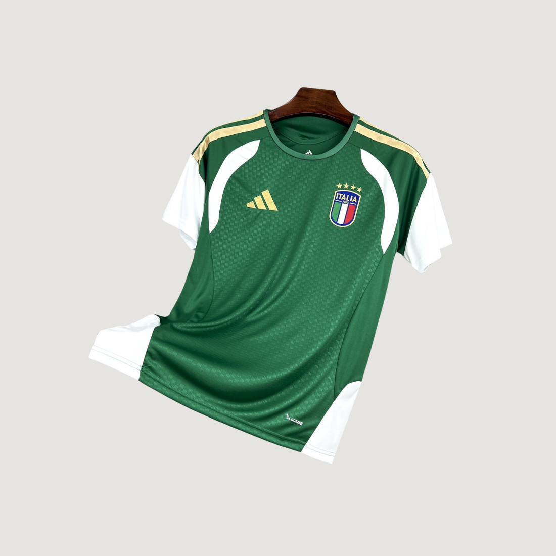 Italie – Maillot Pré-Match Coupe du Monde 2026 (Tiro) – Vert, Blanc, Or - Covred