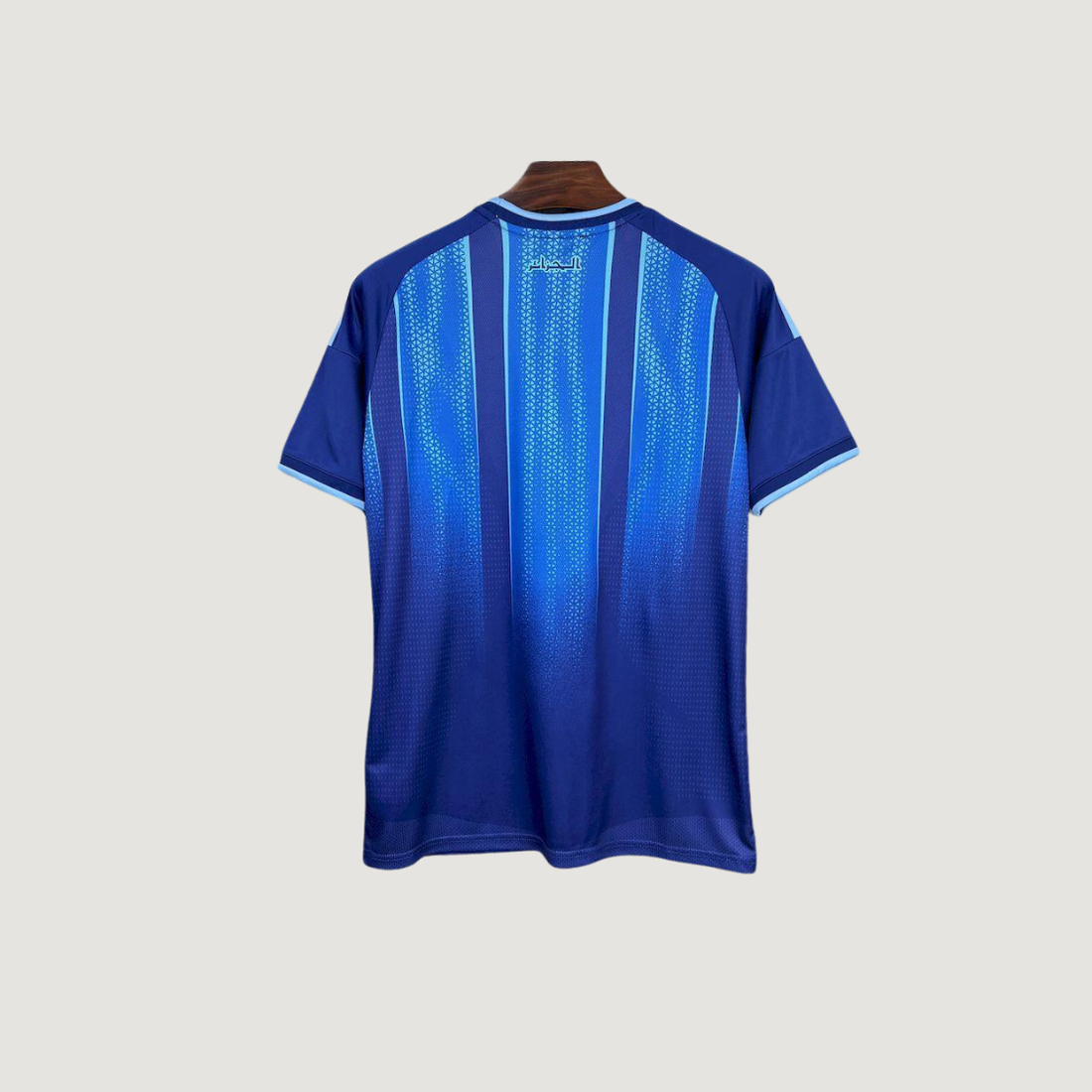 Algérie – Maillot Concept 2026 – Bleu, Bleu clair, Blanc