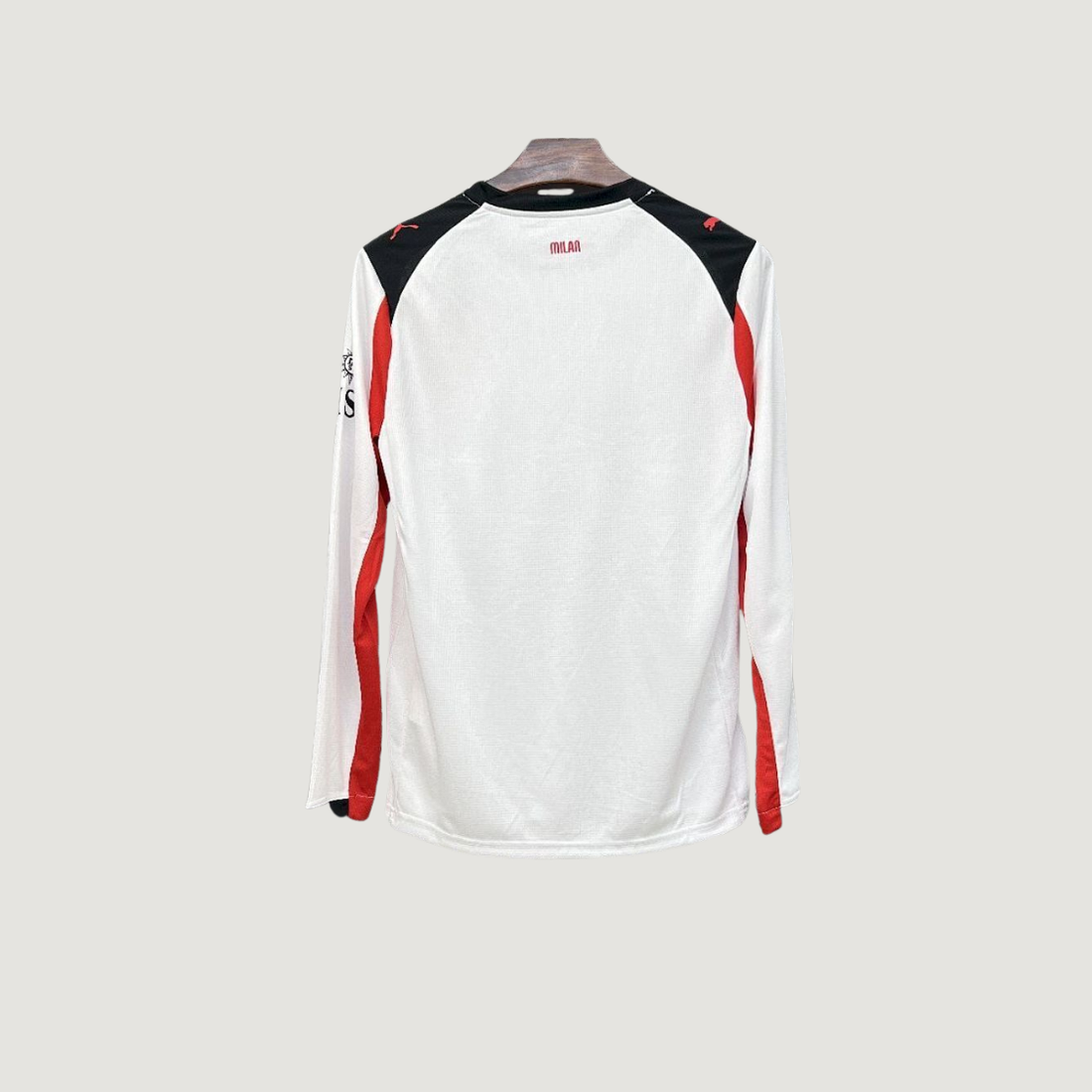 AC Milan – Maillot Extérieur Manches Longues 2025/26 – Blanc & Rouge