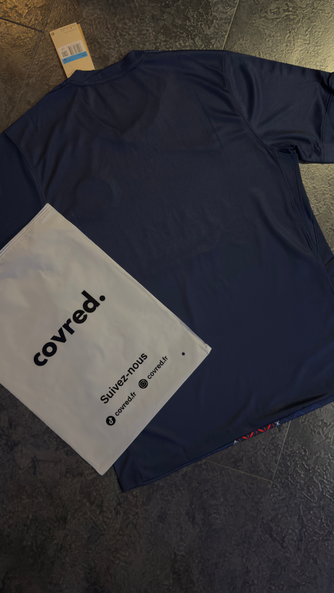 Paris Saint-Germain ( PSG ) – Maillot Domicile 25/26 – Bleu Marine & Rouge - Covred