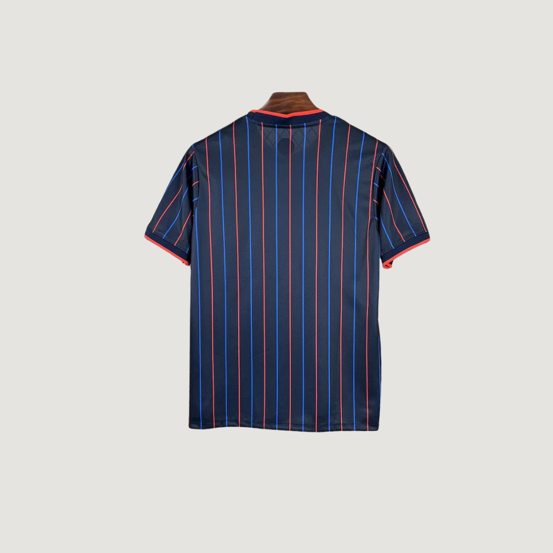 USA – Maillot Extérieur 2025-26 – Bleu marine, Rouge, Blanc