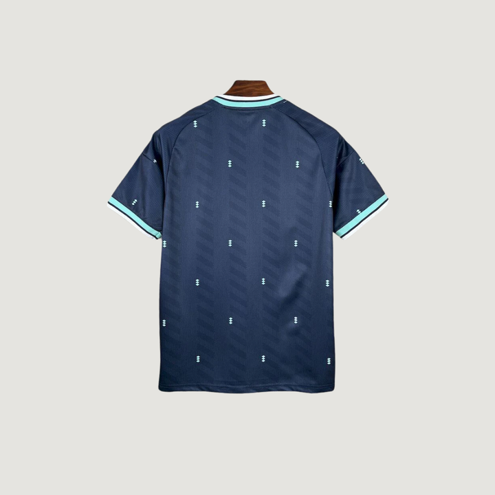 Allemagne – Maillot Extérieur Coupe du Monde 2026 – Bleu marine, Bleu ciel