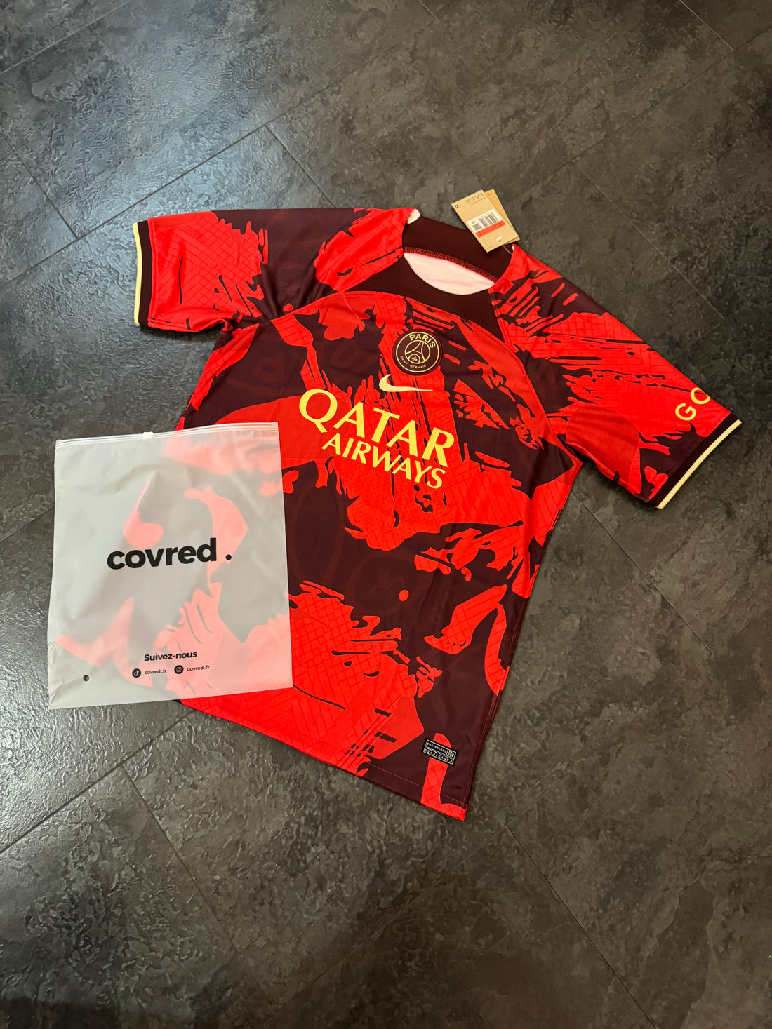 Paris Saint Germain ( PSG )  -  Maillot Édition Spéciale 24/25 - Rouge - Covred