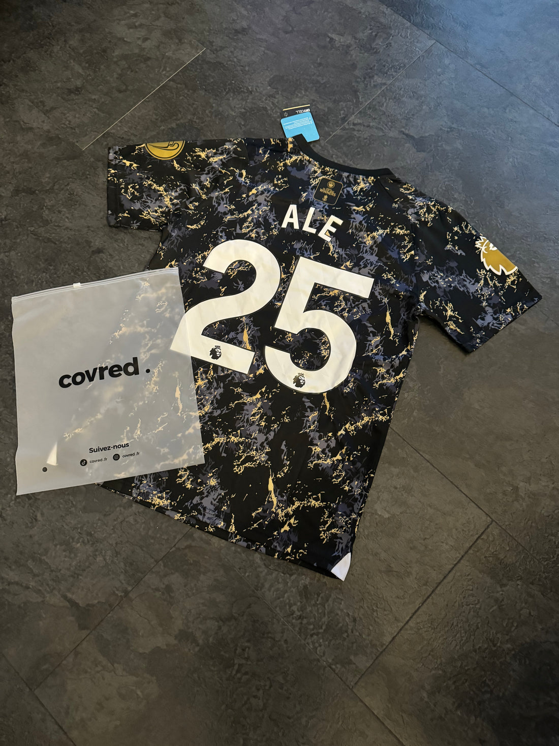 Manchester City - Maillot Édition Spéciale 23/24 - Noir et Or - Covred