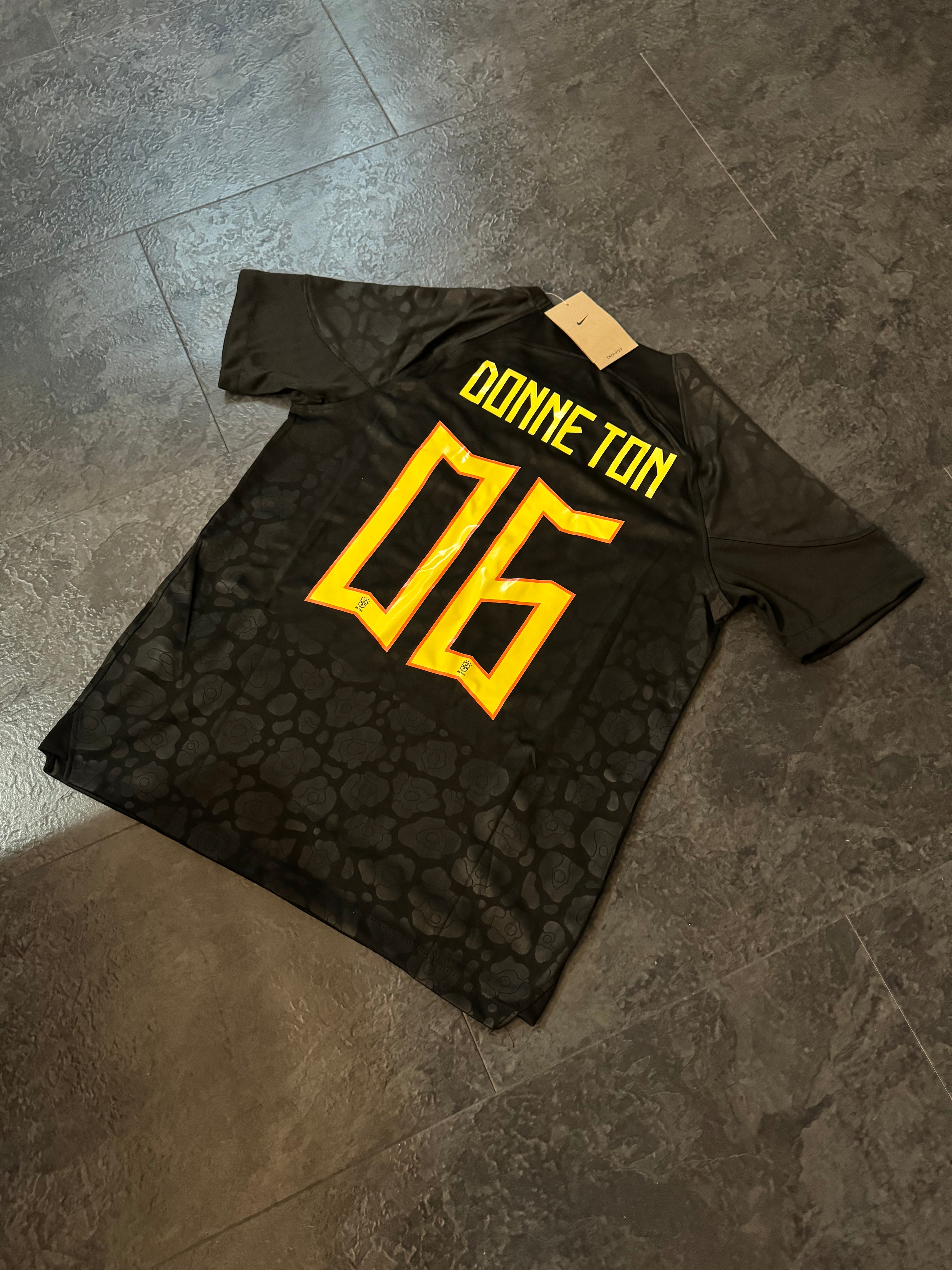 Brésil - Concept - Noir / Jaune ( Fan ) - Covred