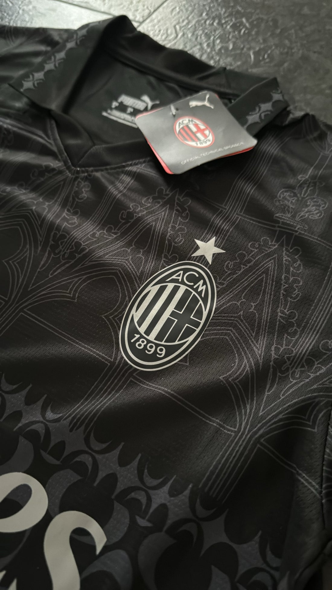 AC Milan - Maillot x PLEASURES Forth 23/24 - Noir - Covred