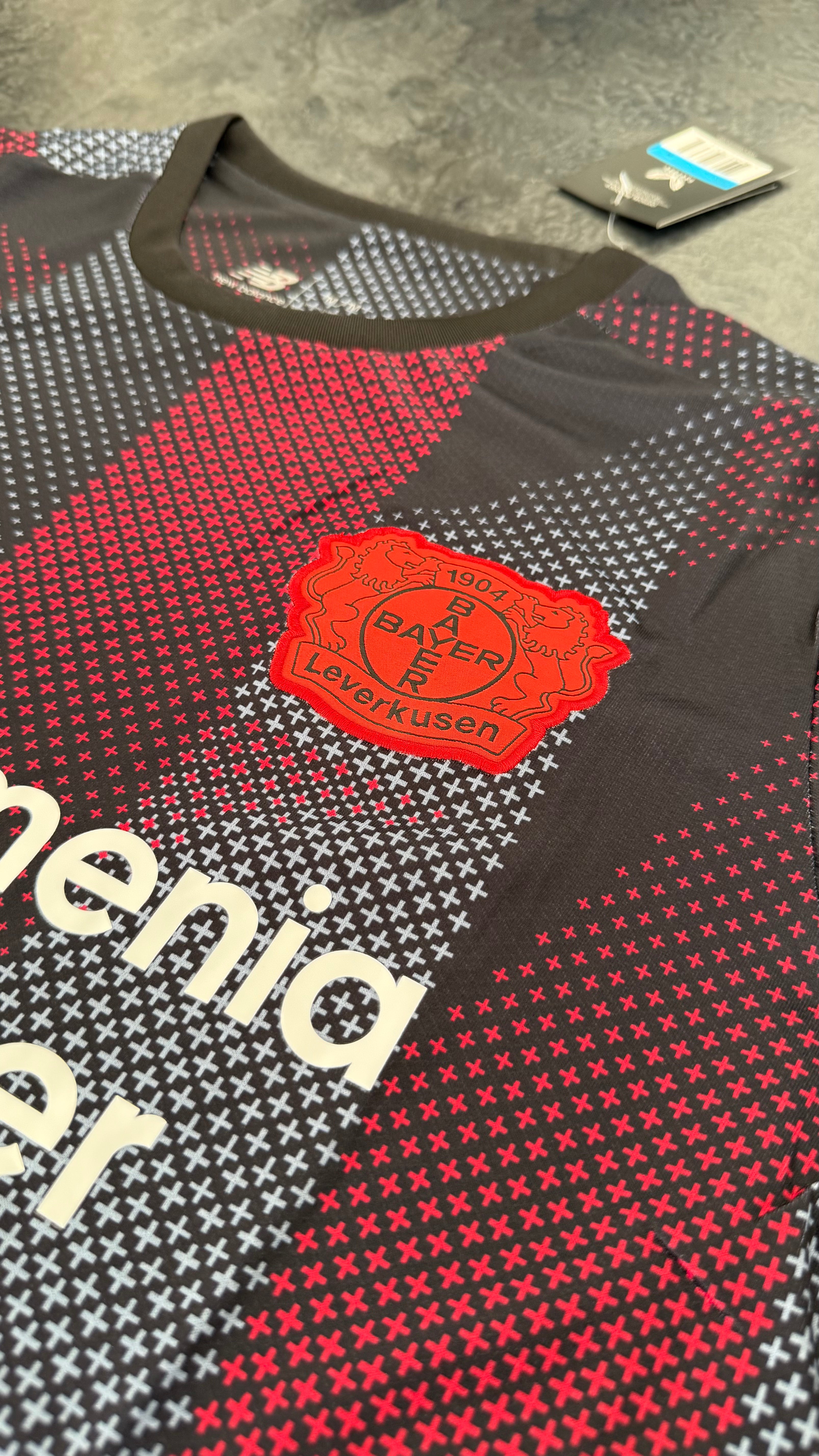 Bayer Leverkusen – Maillot Domicile 2025/26 – Noir, Rouge - Covred