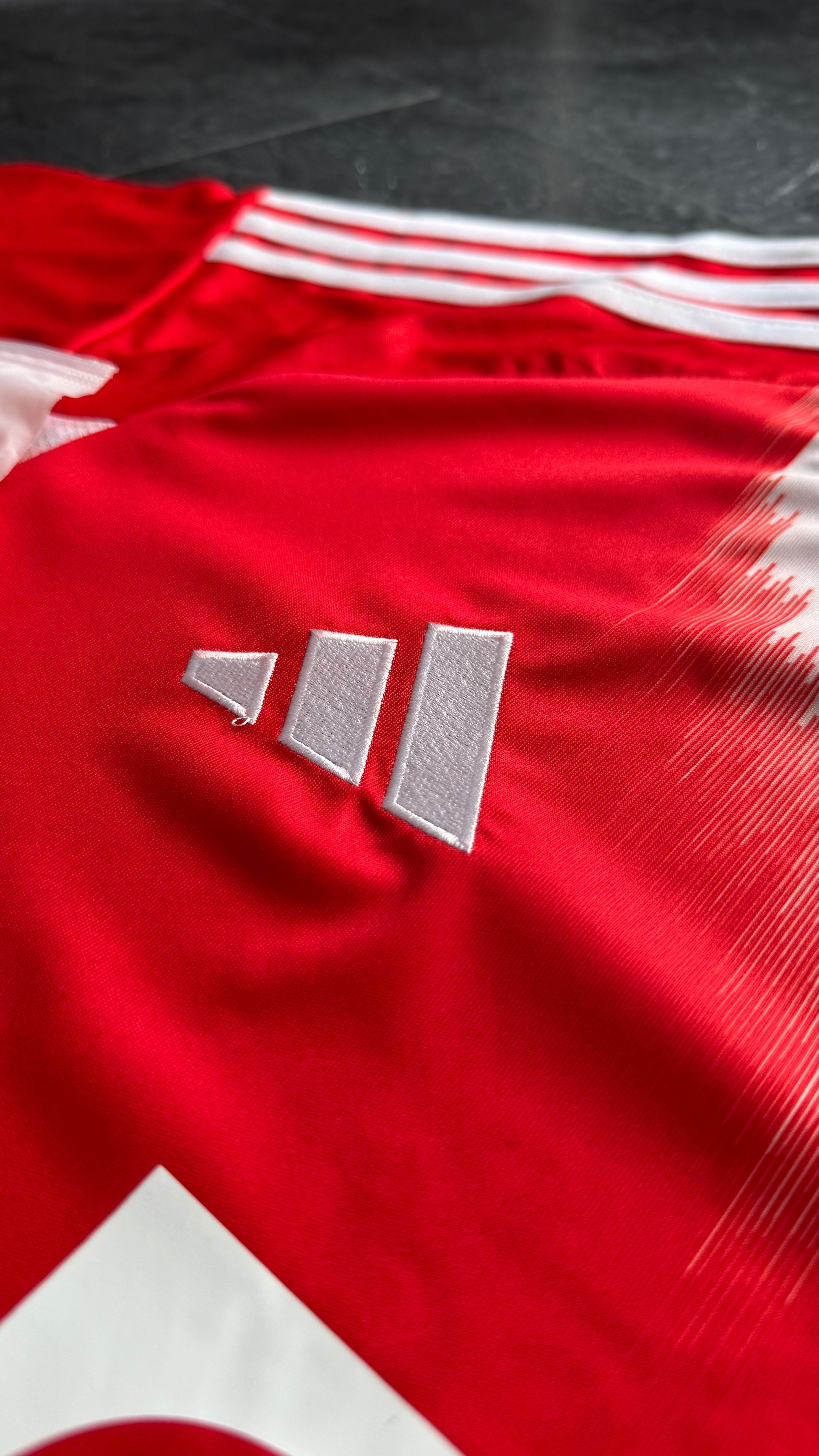 Bayern Munich – Maillot Domicile 2025/26 – Rouge - Covred