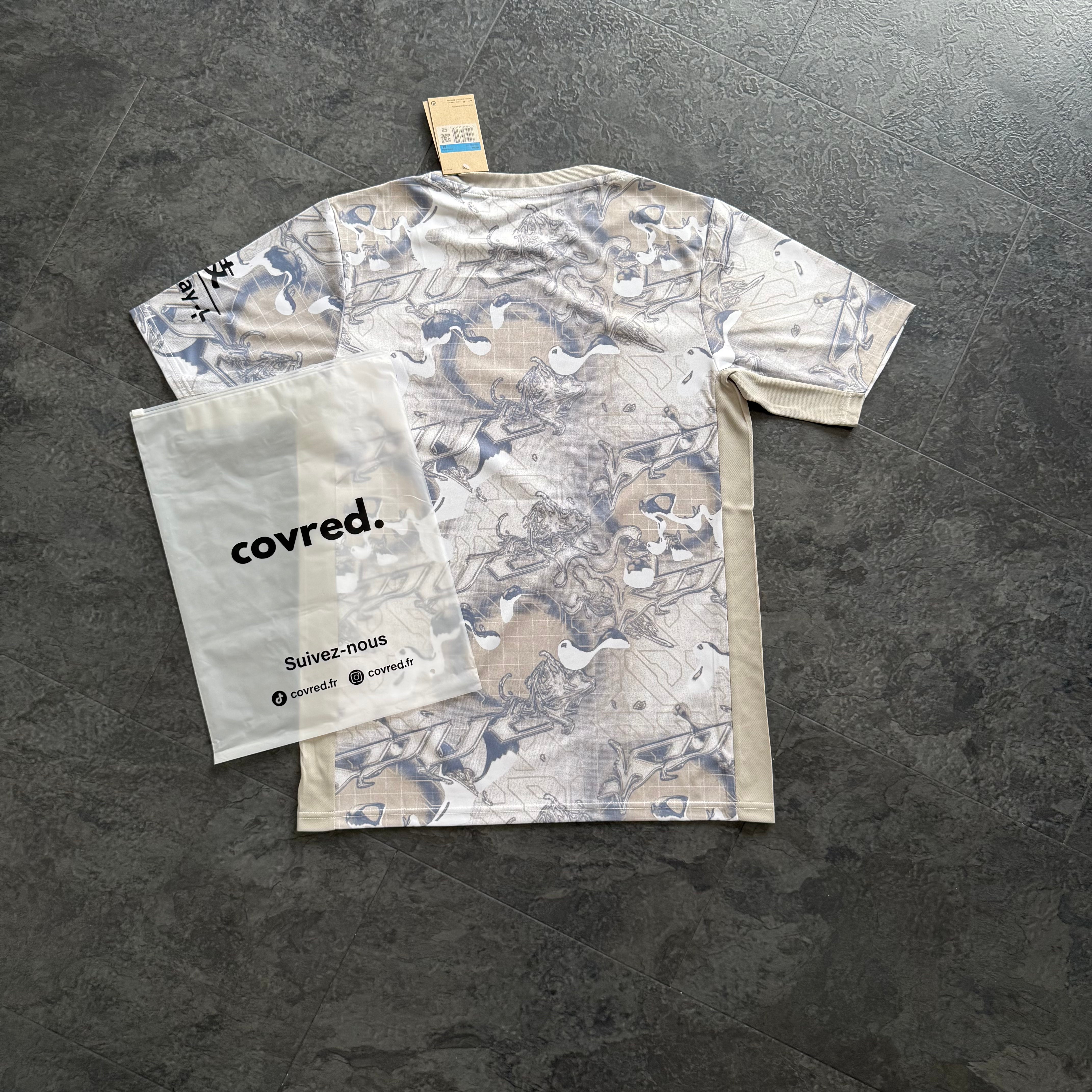 Tottenham – Maillot Pré-Match 2025/26 – Blanc, Beige - Covred