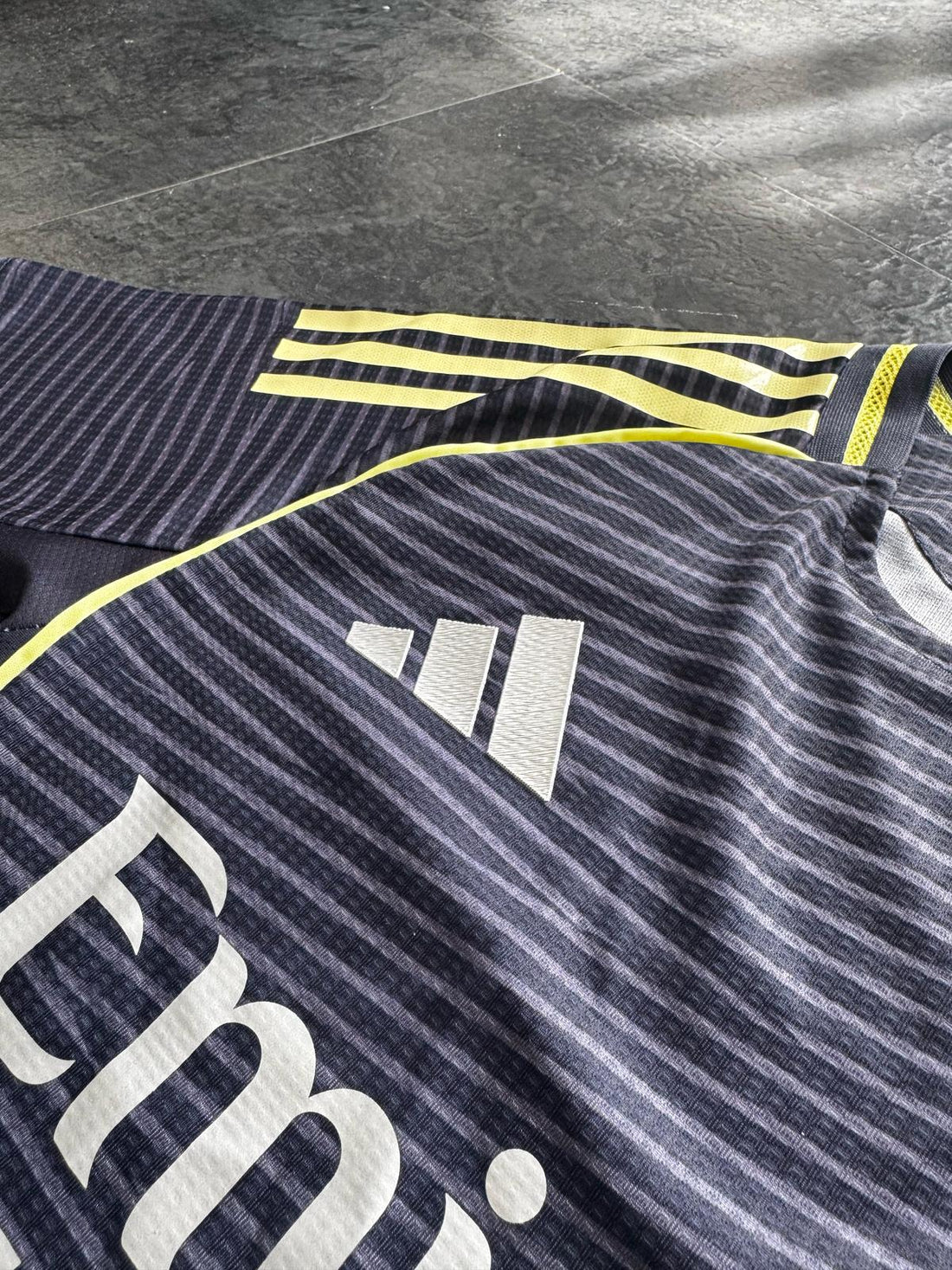 Real Madrid – Maillot Extérieur 2025/26 – Bleu marine - Covred