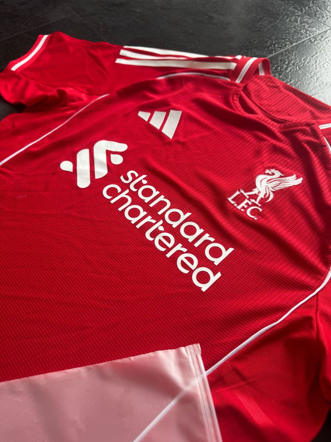 Liverpool – Maillot Domicile 2025/26 – Rouge - Covred