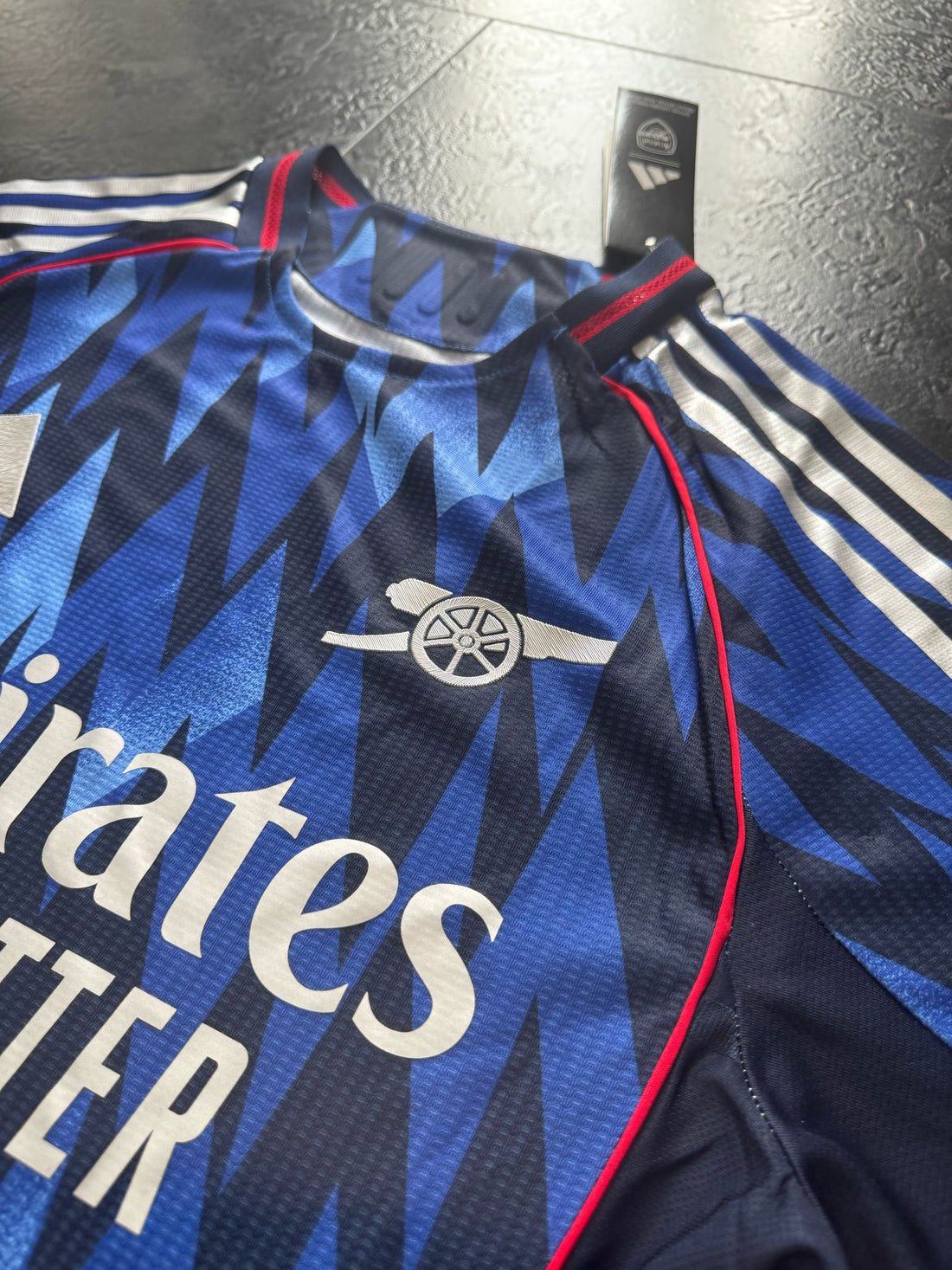 Arsenal – Maillot Extérieur 2025/26 – Bleu - Covred